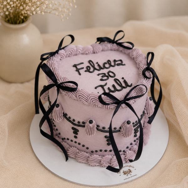 Vintage Heart Cake