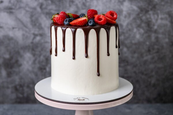 Drip Cake con Frutos Rojos - Imagen 4