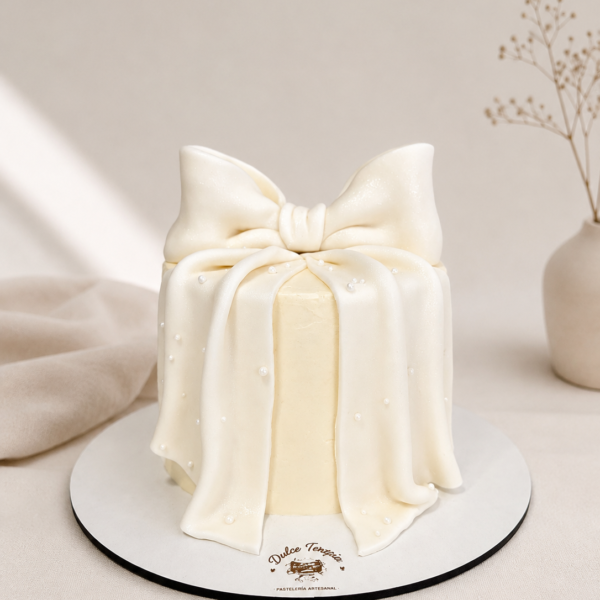 Coquette Cake