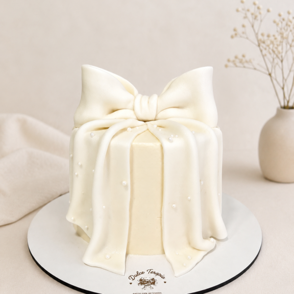 Coquette Cake
